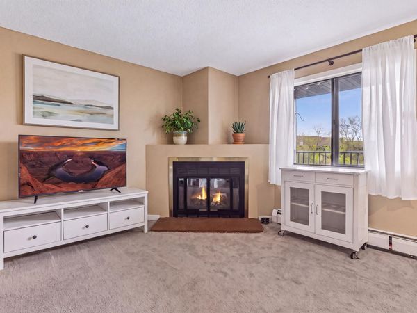 7401 W 101st Street , Unit 320, Bloomington, MN 55438