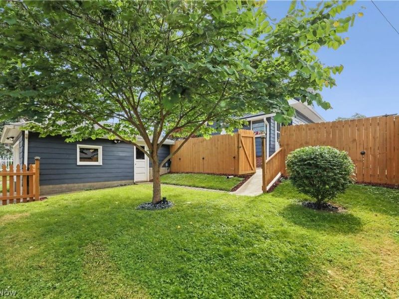 2128 S Freedom Avenue, Alliance, OH 44601 Photo 7