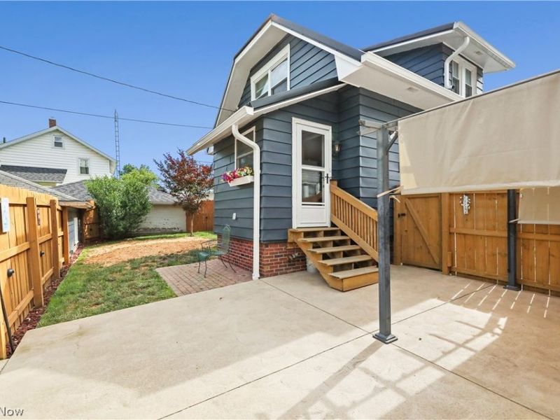 2128 S Freedom Avenue, Alliance, OH 44601 Photo 9