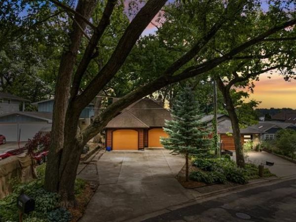 1004 Birch Haven Circle, Monona, WI 53716
