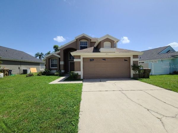 2411 BERKSHIRE COURT , KISSIMMEE, FL 34746