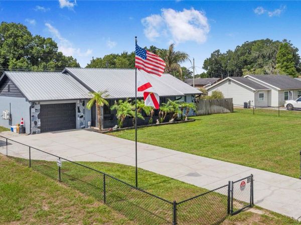 2426 VIEW WAY , LAKELAND, FL 33810