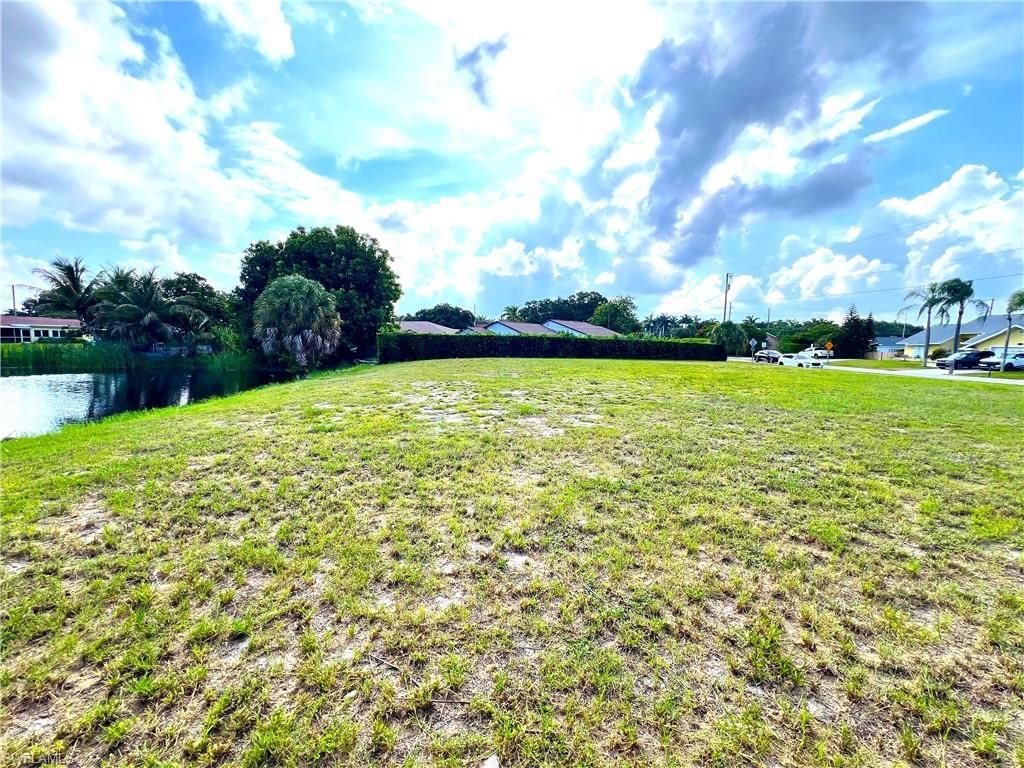 1359 Granada Blvd , Naples, FL 34103 Photo
