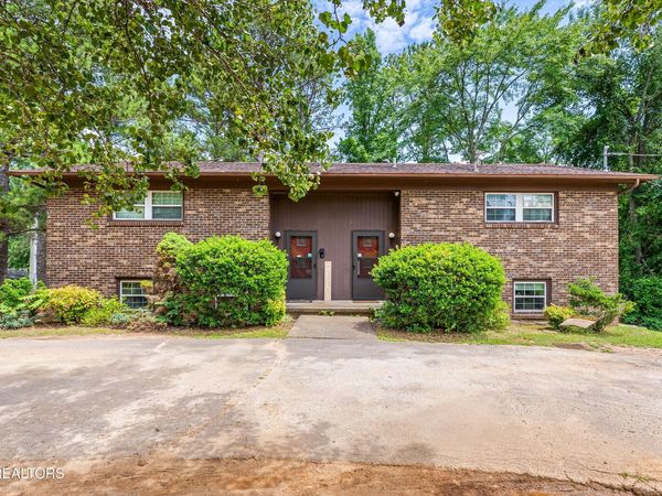 8736 Gleason Drive, Knoxville, TN 37923