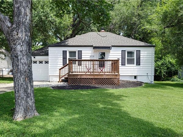 5712 W 55th Street, Mission, KS 66202