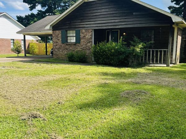 171 Riverbend Drive, Byram, MS 39272