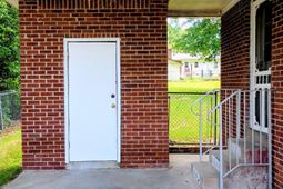 1700 Broadland Avenue  photo 4