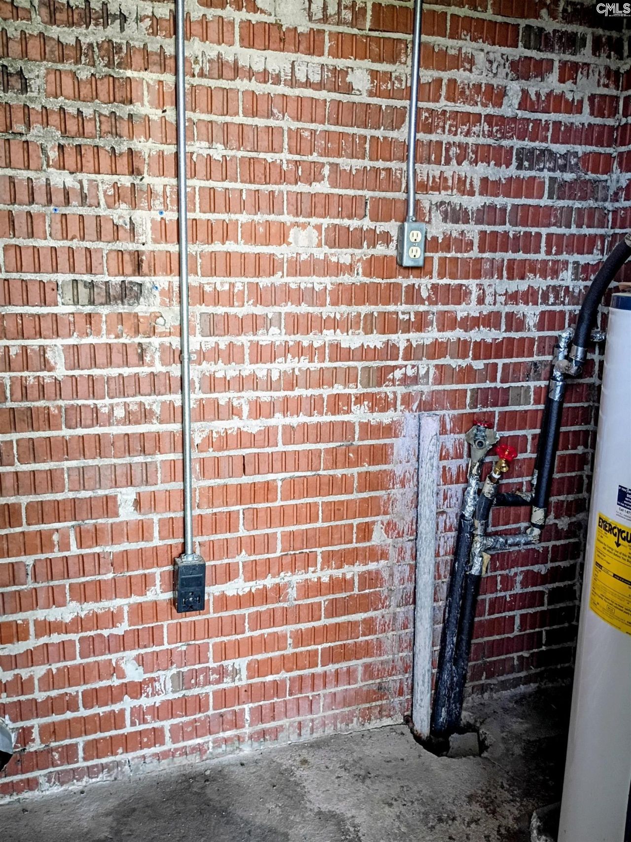 1700 Broadland Avenue  Photo 4