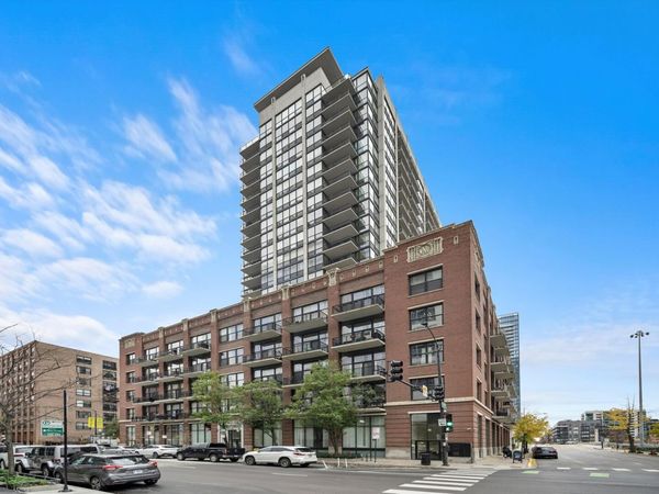 210 S Desplaines Street , Unit 908, Chicago, IL 60661