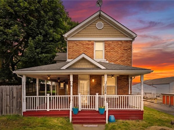 208 37th Street Ext, Beaver Falls, PA 15010