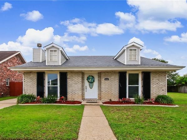 4504 STELLA Drive , Meraux, LA 70075