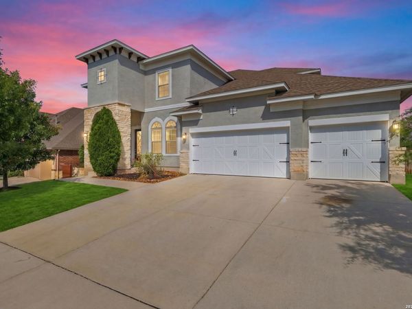 8930 IRVING HL, Boerne, TX 78015