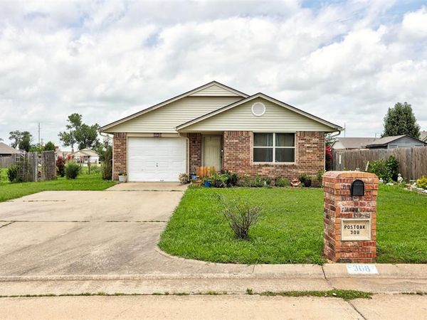 308 Traditional Way Court, Shawnee, OK 74804