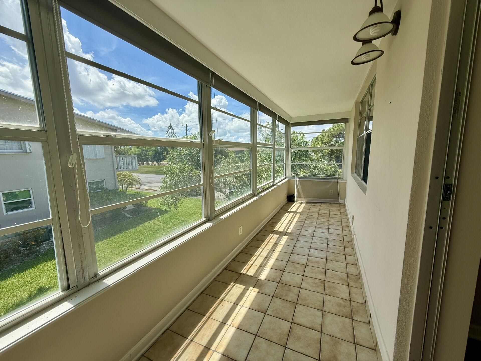 73 Hastings E, West Palm Beach, FL 33417 Photo