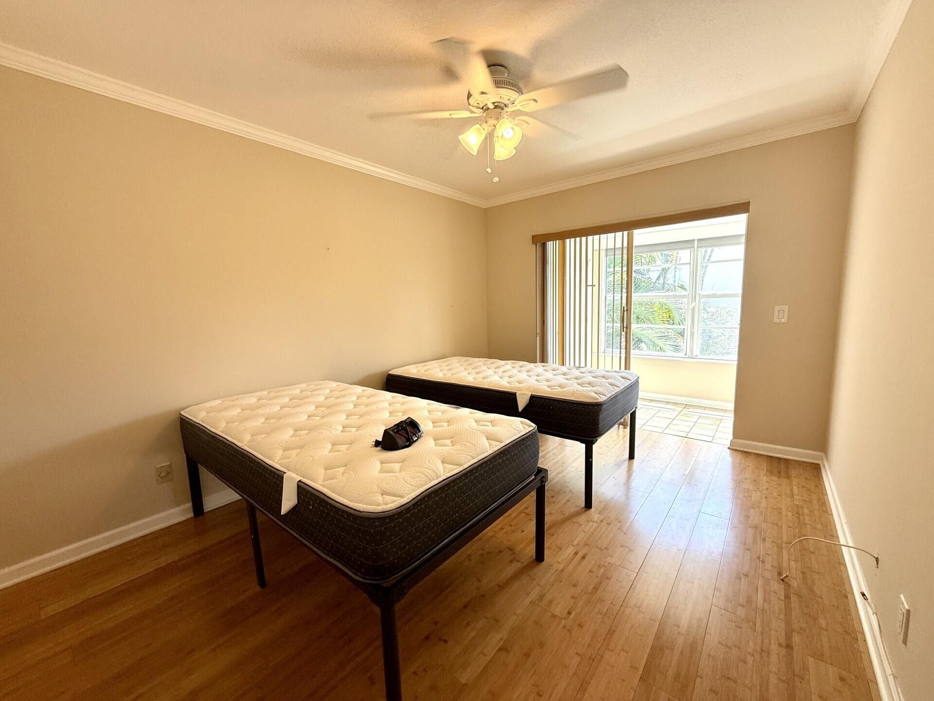 73 Hastings E, West Palm Beach, FL 33417 Photo