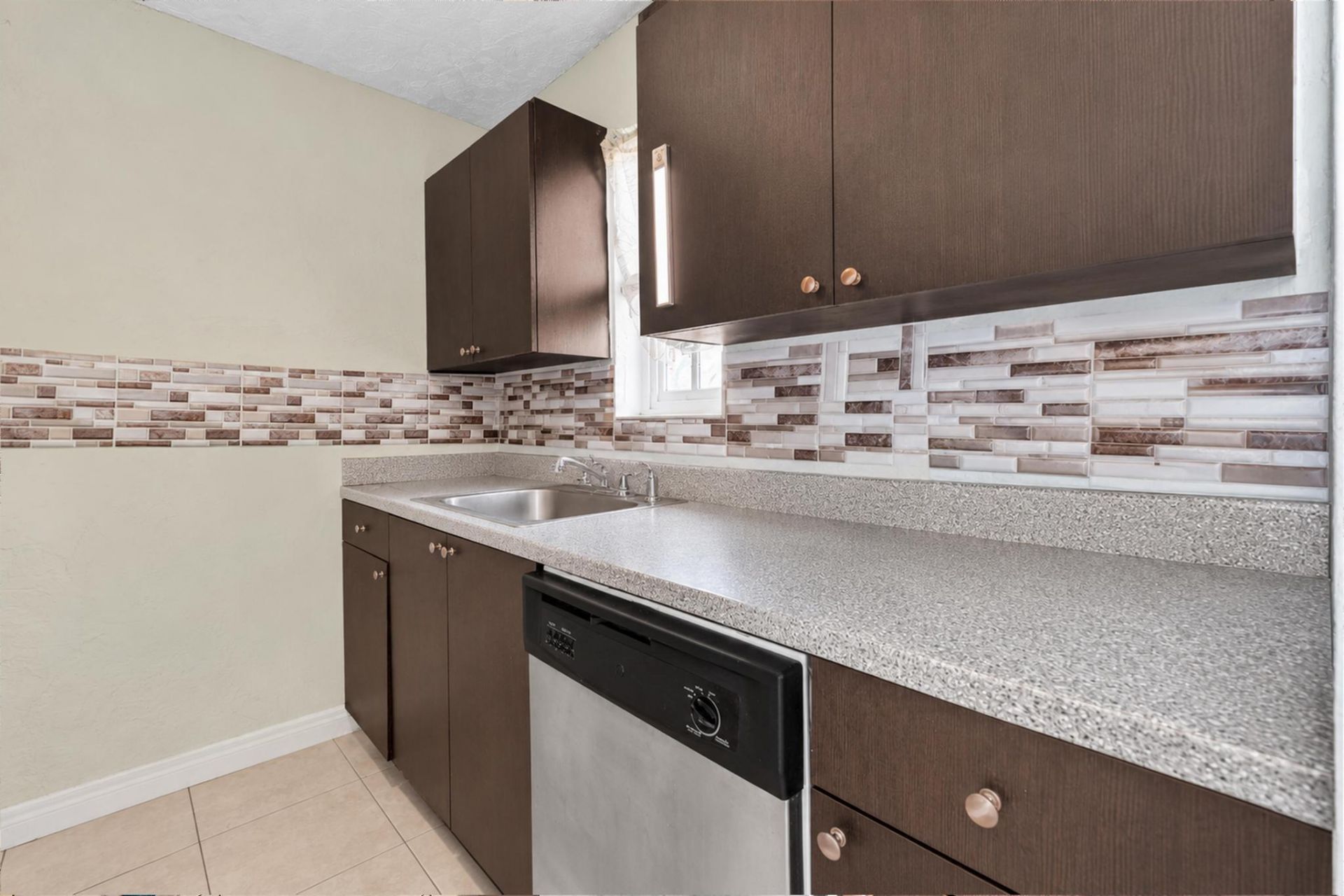 2743 NW 2nd Street, Boynton Beach, FL 33435 Photo
