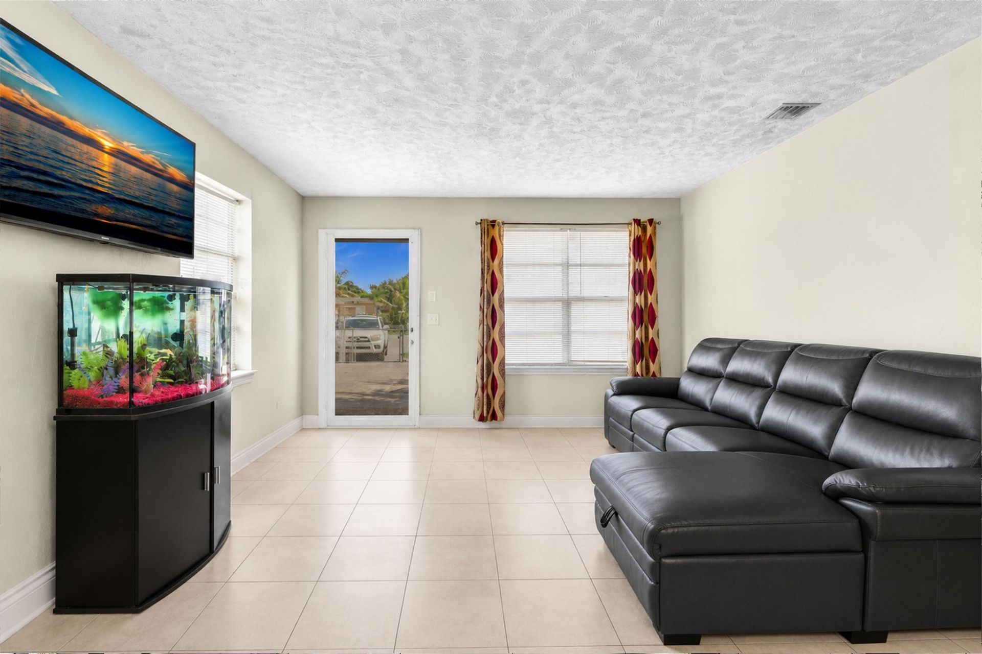 2743 NW 2nd Street, Boynton Beach, FL 33435 Photo