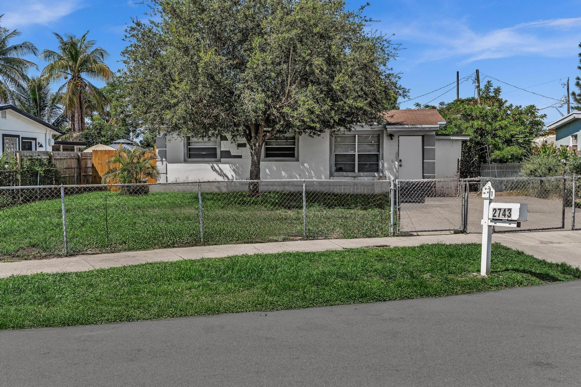 2743 NW 2nd Street, Boynton Beach, FL 33435 Photo