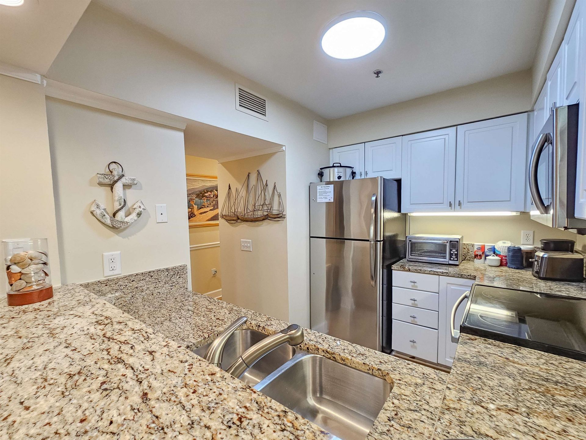 410 Melrose Pl.  Photo 20