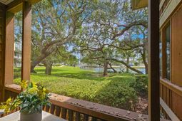 410 Melrose Pl.  photo 4