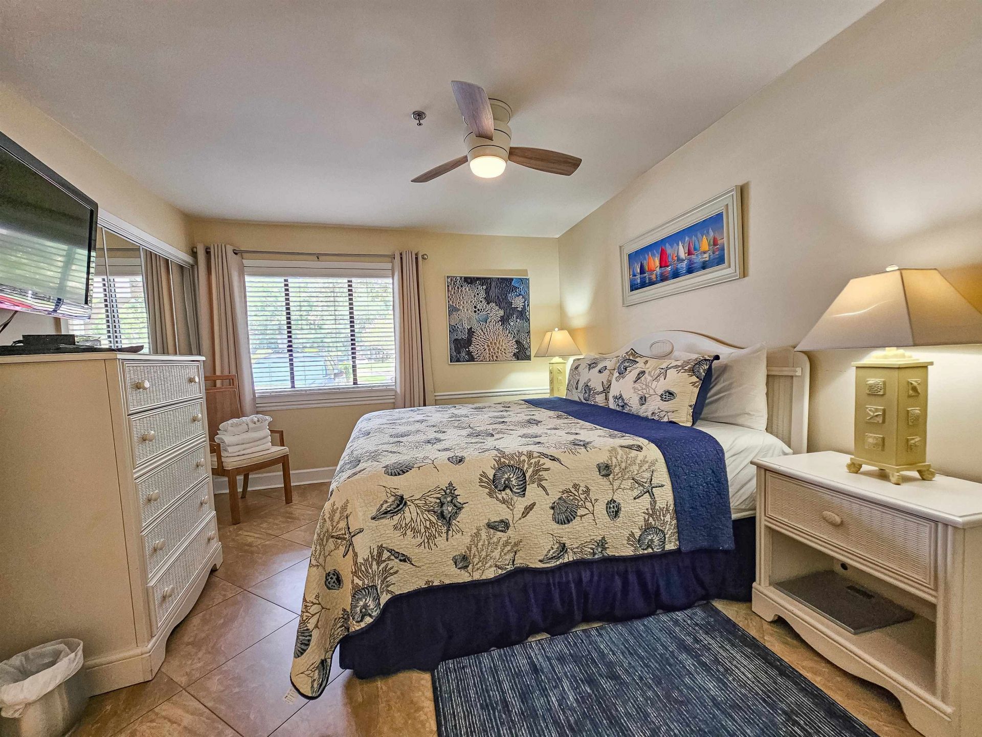 410 Melrose Pl.  Photo 32