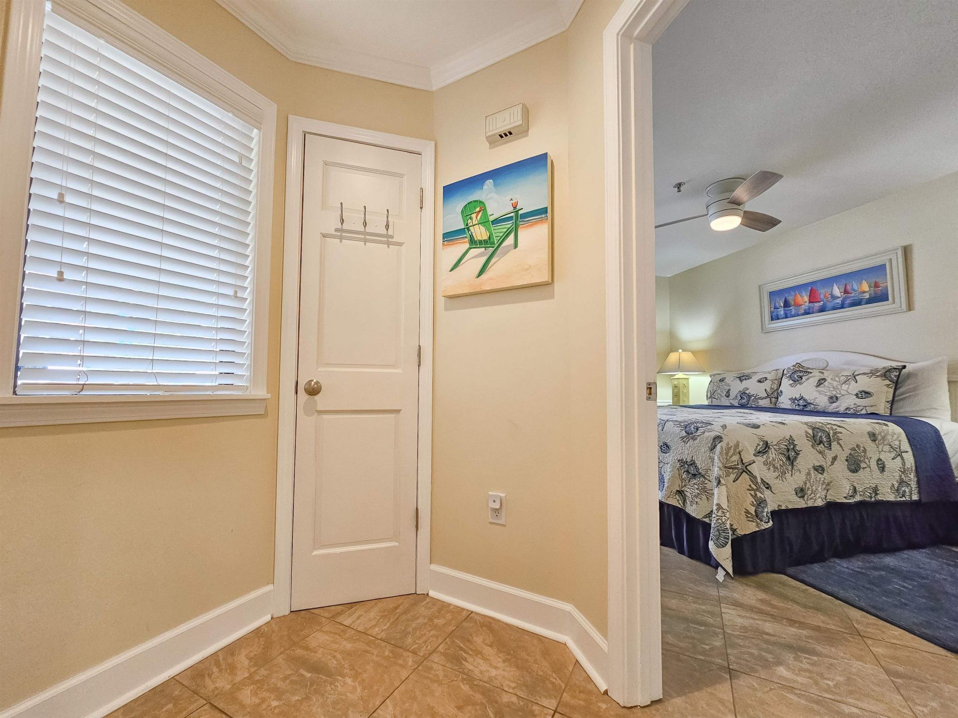 410 Melrose Pl.  Photo 37