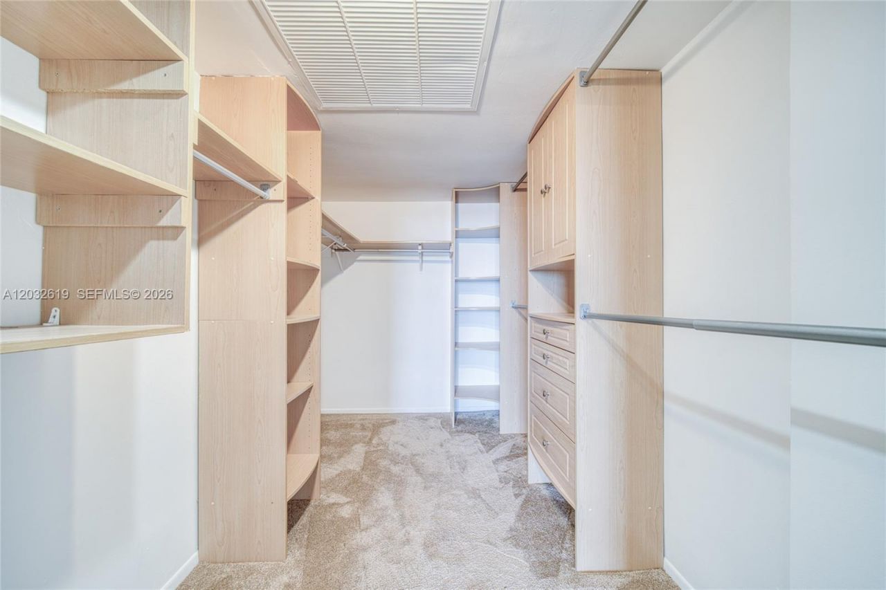 5401 Collins Ave , Unit 1135, Miami Beach, FL 33140 Photo