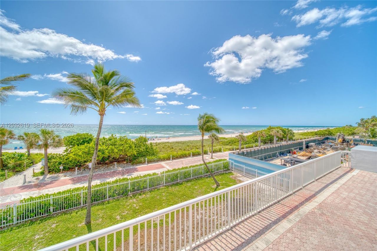 5401 Collins Ave , Unit 1135, Miami Beach, FL 33140 Photo