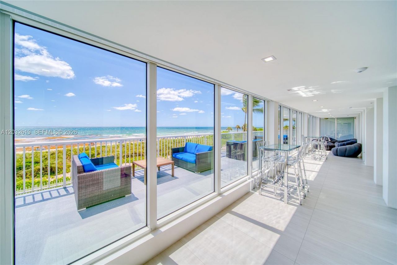 5401 Collins Ave , Unit 1135, Miami Beach, FL 33140 Photo