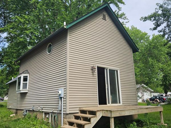 117 2nd Street NW, Clear Lake, WI 54005