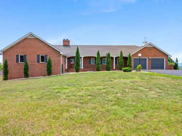 102 Cold Branch Road, Forest, VA 24551