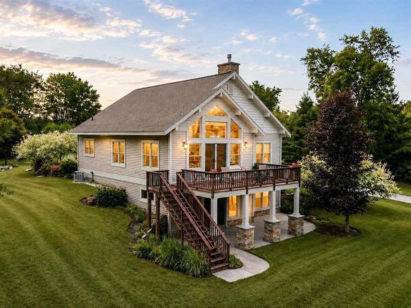 49 E Clute Road, Boyne City, MI 49712