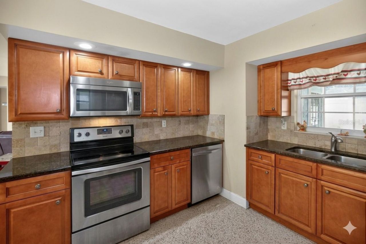3232 59th Way N, Saint Petersburg, FL 33710 Photo