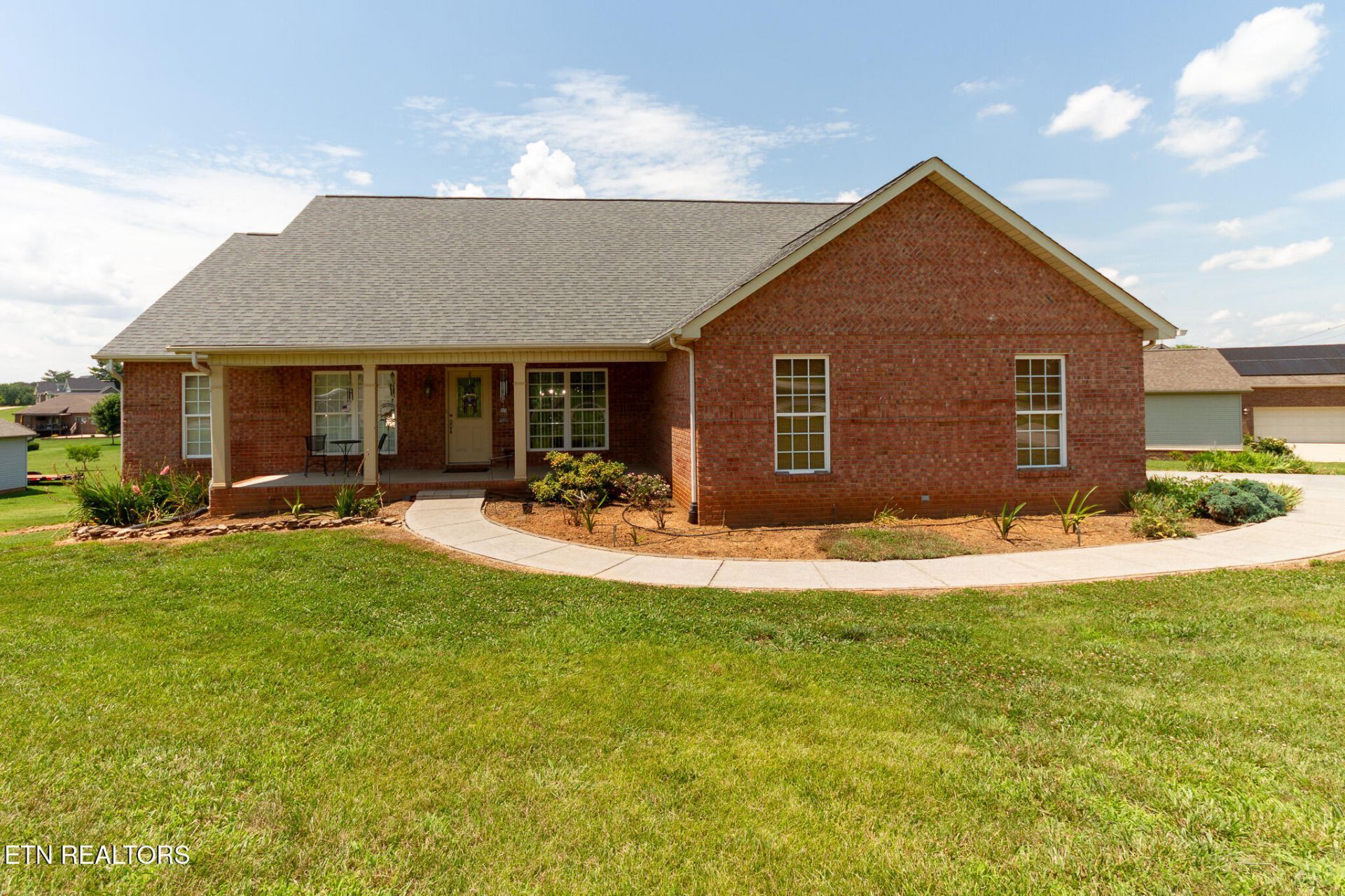 602 Yellow Rose Lane, Maryville, TN 37803 Main Photo