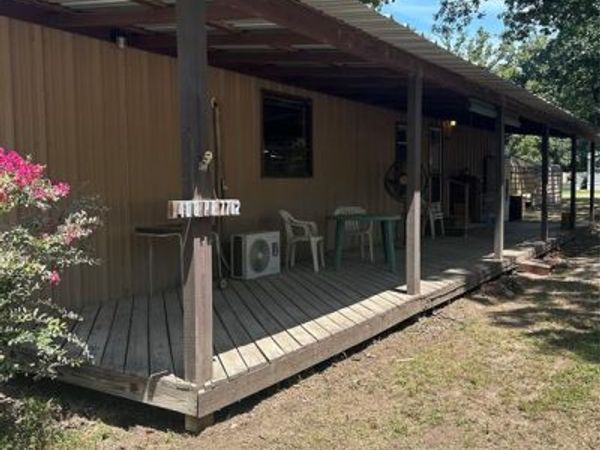 408 Private Road 7702, Emory, TX 75440