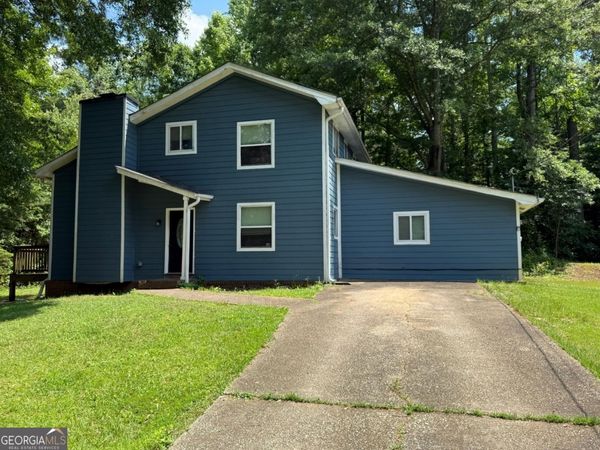 2425 Falls River Drive, Lithia Springs, GA 30122