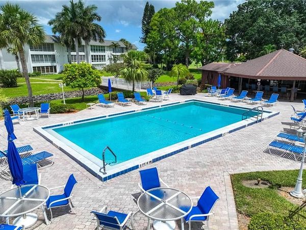 315 Saint Andrews BLVD, Unit D38, NAPLES, FL 34113