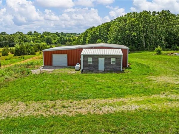 240 Cycle Lane, Lebanon, MO 65632