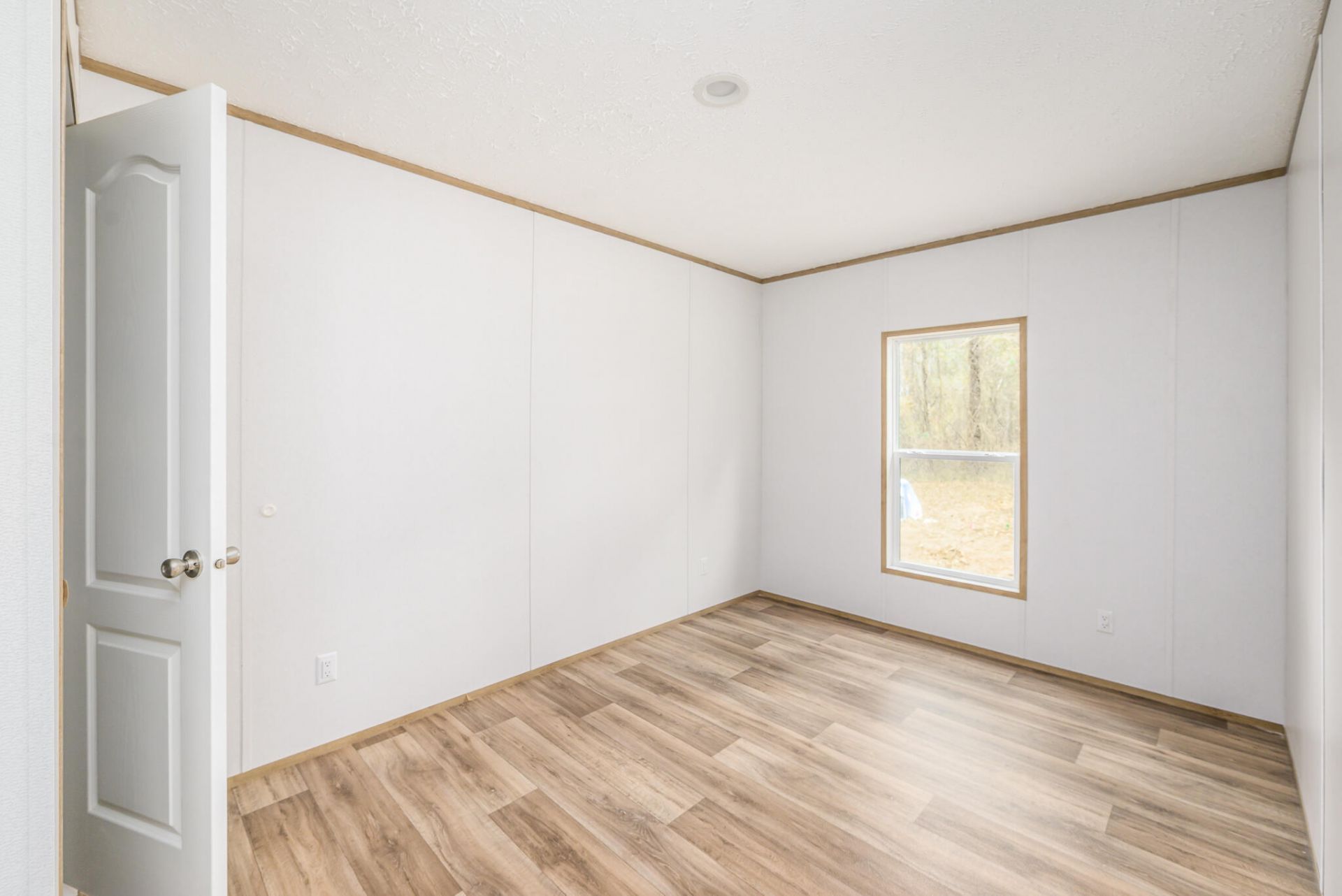 147 Firethorn Court Photo 18