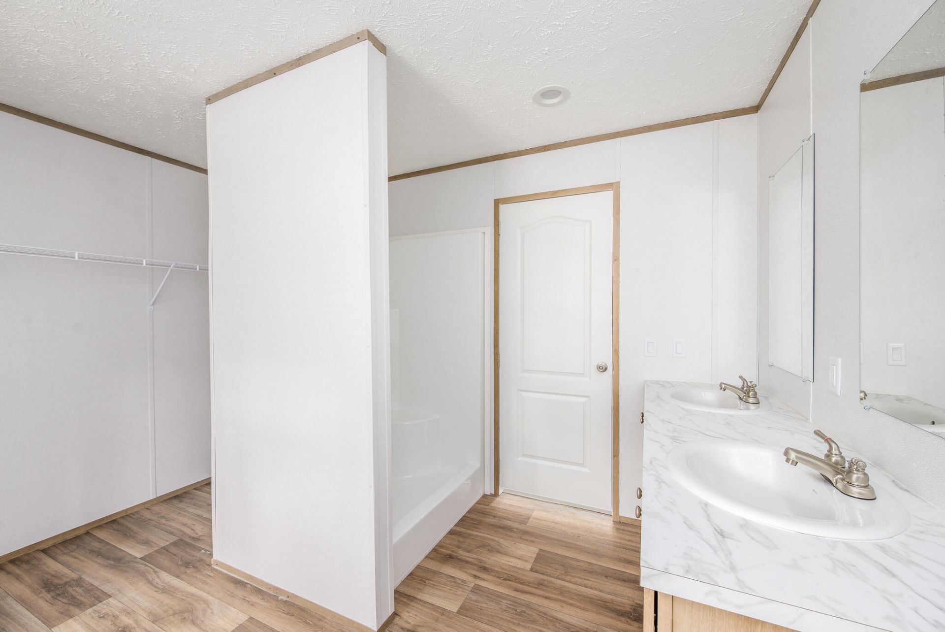 147 Firethorn Court Photo 25