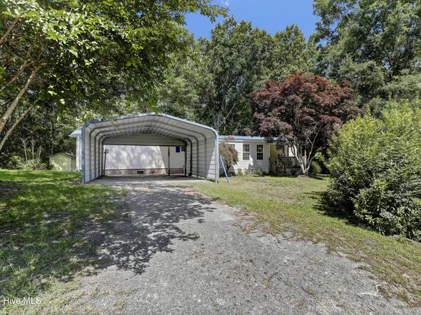 714 Cedar Avenue, Hampstead, NC 28443
