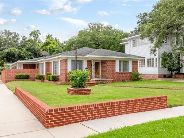 1901 Dauphin Street, Mobile, AL 36606