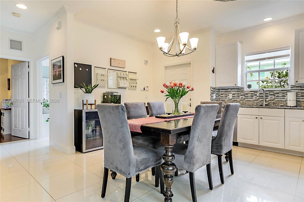 4216 Leo Ln, Unit 4F, Palm Beach Gardens, FL 33410 Photo