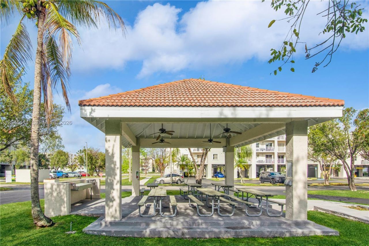 8200 SW 210th St , Unit 111, Cutler Bay, FL 33189 Photo