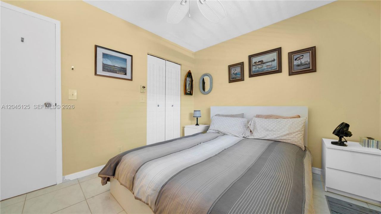 2861 Somerset Dr , Unit 301, Lauderdale Lakes, FL 33311 Photo