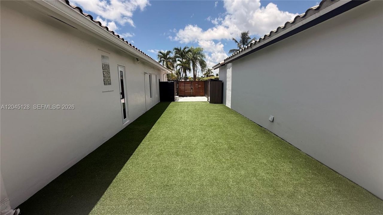 14671 SW 114th Ter , Unit 14671, Miami, FL 33186 Photo