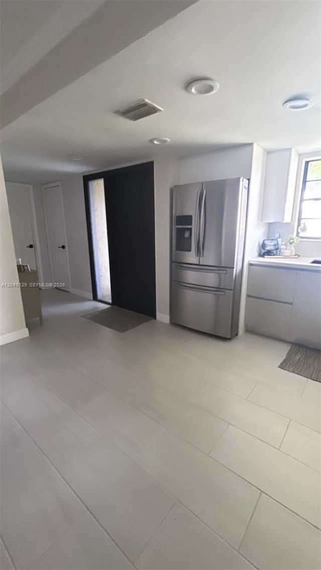 8985 Palm Tree Ln, Unit 8985, Pembroke Pines, FL 33024 Photo