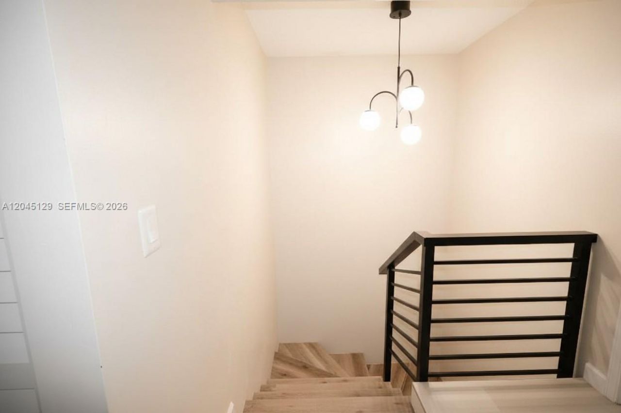 8985 Palm Tree Ln, Unit 8985, Pembroke Pines, FL 33024 Photo