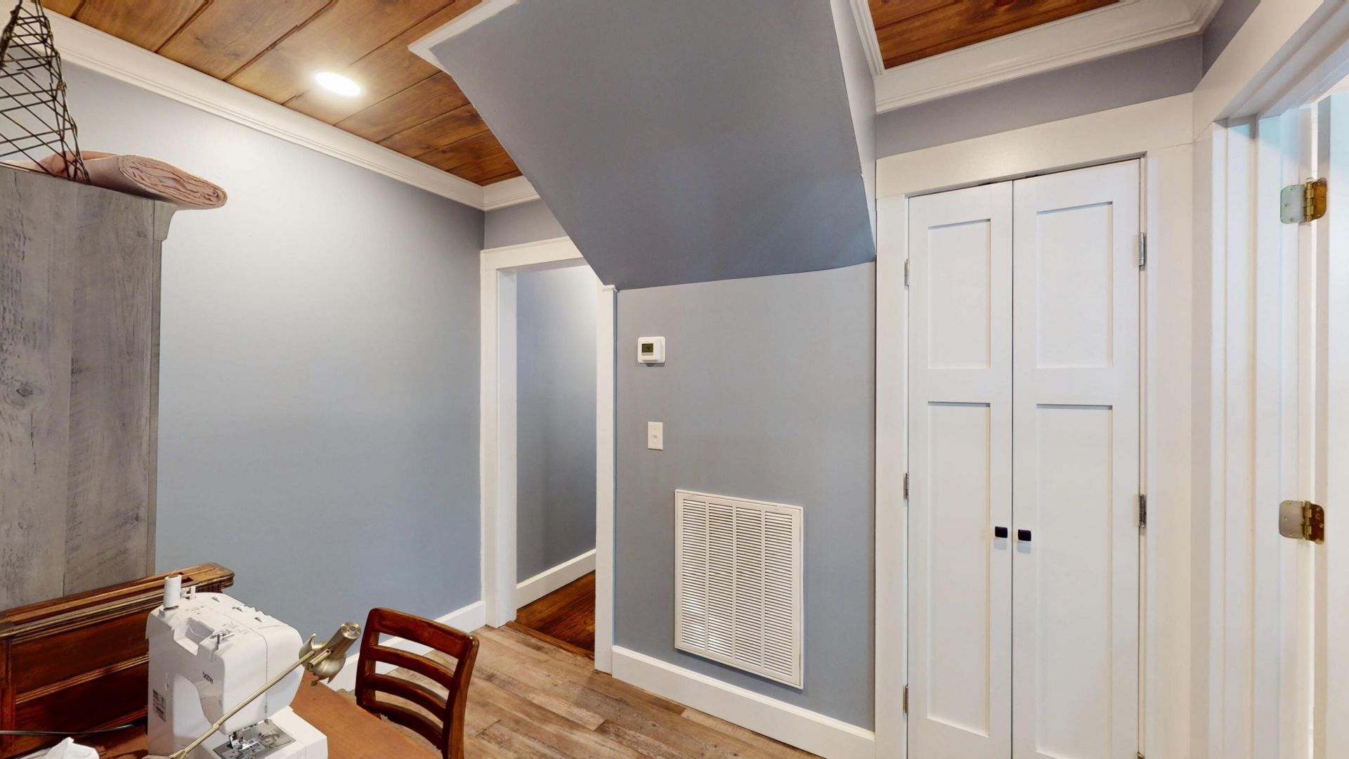 408 Thompson Street Photo 22