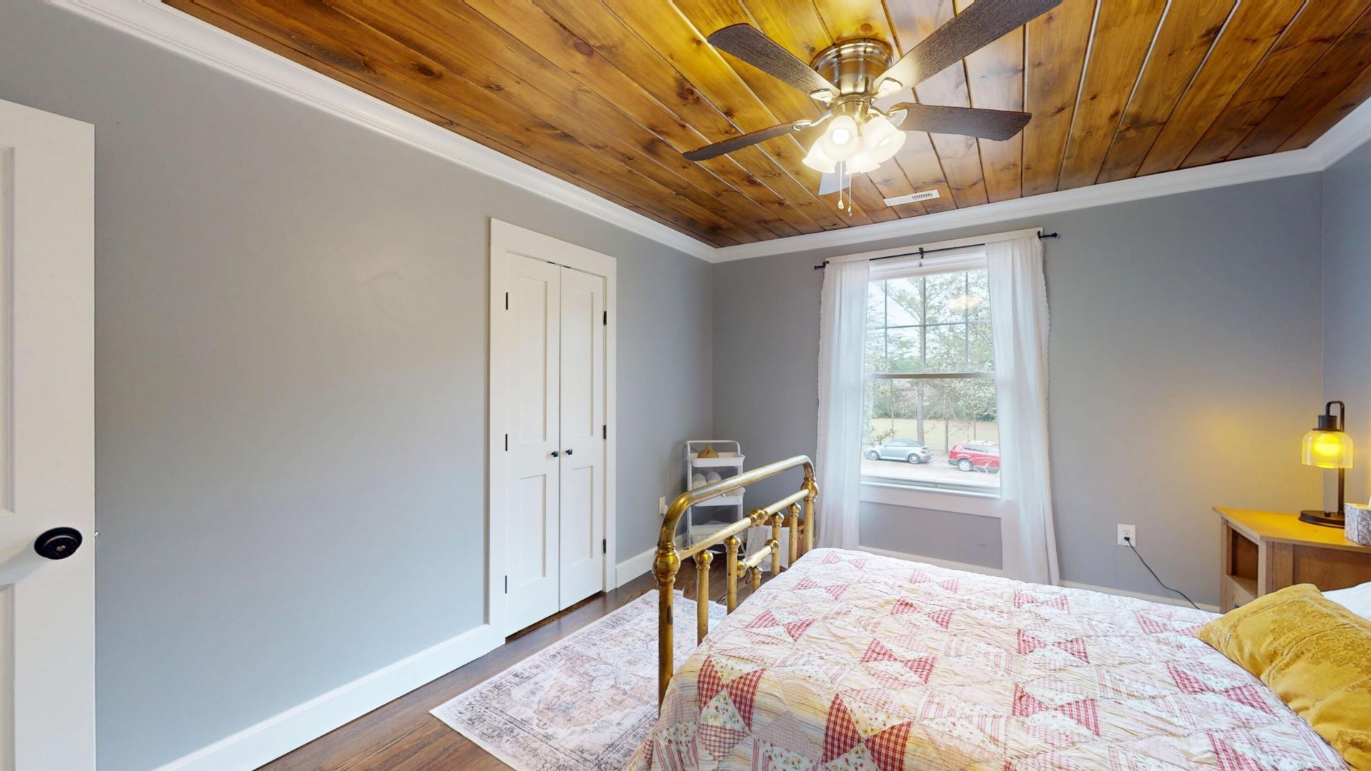 408 Thompson Street Photo 31